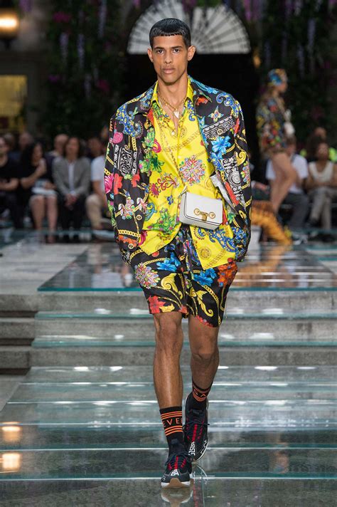 versace ss 2019 mens|Versace .